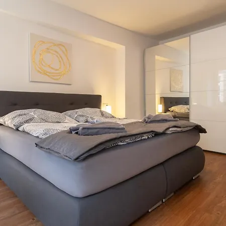 Fewomo - Moselzeit ! Exklusive Fuer Geniesser - Nah Am Schloss Apartment Lieser