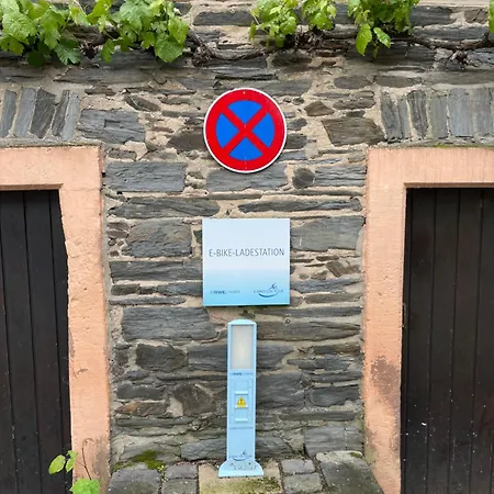 Fewomo - Moselzeit ! Exklusive Fuer Geniesser - Nah Am Schloss Apartment *